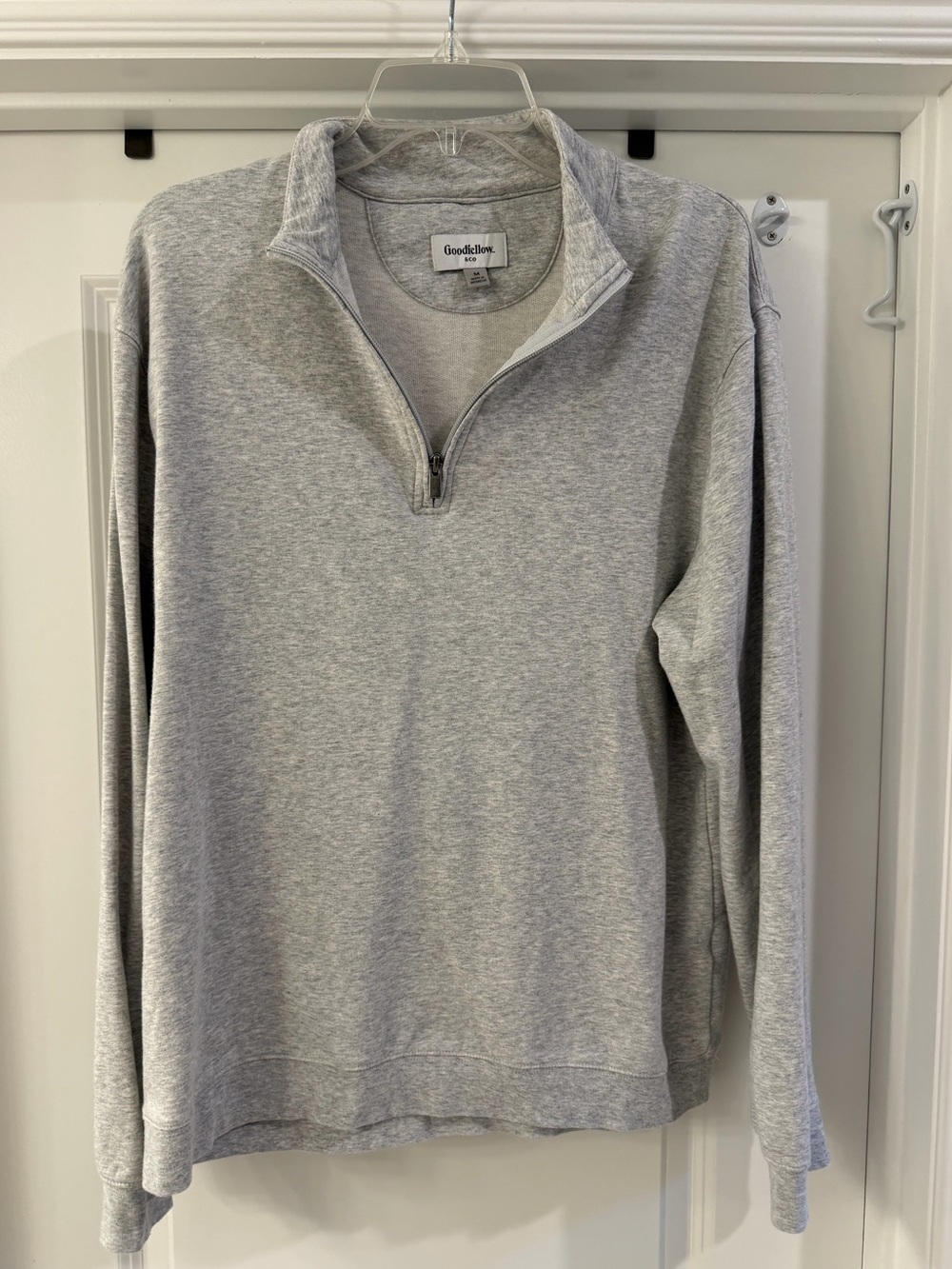 Goodfellow & Co Men’s Light Gray Quarter-Zip Sweatshirt